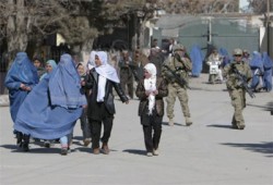 مريم حكمتيار: النساء الأفغانيات ضحايا انعدام الأمن في ظل الاحتلال