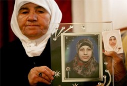الأسيرة الفلسطينية "هناء الشلبي" تقترب من الموت