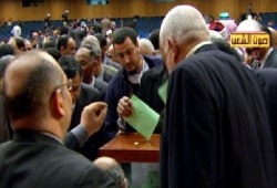 بدء التصويت على تشكيل "تأسيسية" الدستور