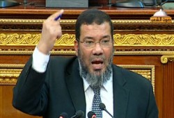 ثابت يدعو إلى تشكيل دستور يضمن عدم تغوُّل التنفيذية على التشريعية