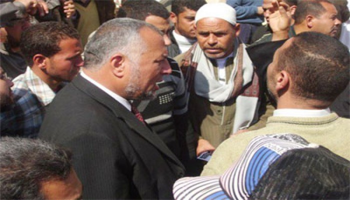 النائب سلطان يناقش مشكلات 4 قرى بمركز المنيا