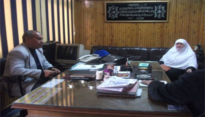 منال إسماعيل تتدخل لحل أزمة موظفي رعاية المسنين بالبحيرة