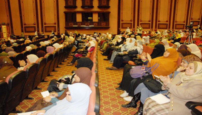 مؤتمر المرأة الأول لـ"الحرية والعدالة": المساهمة في تيسير زواج الشباب واجب