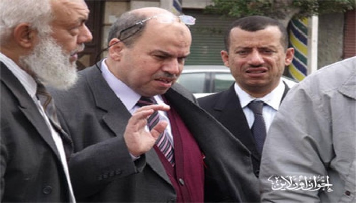 شوارع الإسكندرية في خطر.. والمحليات غائبة