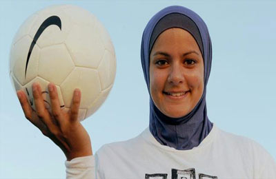 الأمم المتحدة تدعم ارتداء الحجاب في مباريات كرة القدم