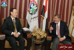 الحرية والعدالة يستقبل مسئولاً بالحزب الشيوعي الصيني