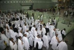 "الحرية والعدالة" بالعاشر يوفد الفائزين بالعمرة للأراضي المقدسة