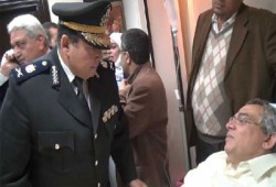 المئات يتوافدون للاطمئنان على سلامة د. حسن البرنس