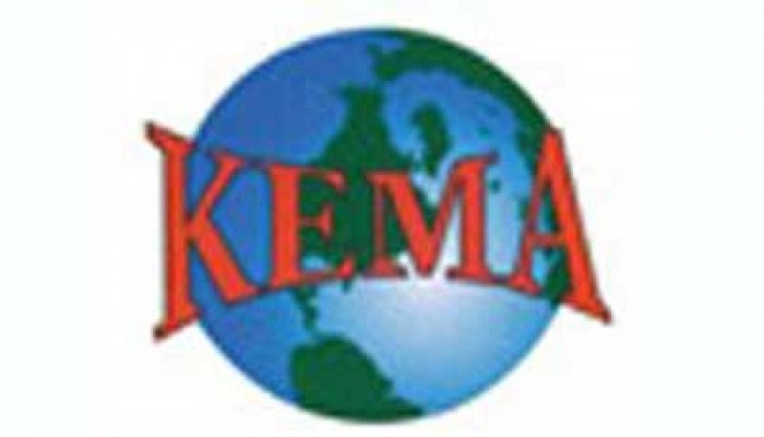 "الحرية والعدالة" بأسوان ينجح في فك إضراب عمال كيما