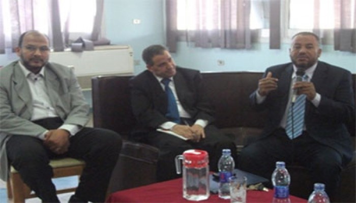 نائب "الحرية والعدالة" لشباب الفيوم: صفقتنا مع الشعب