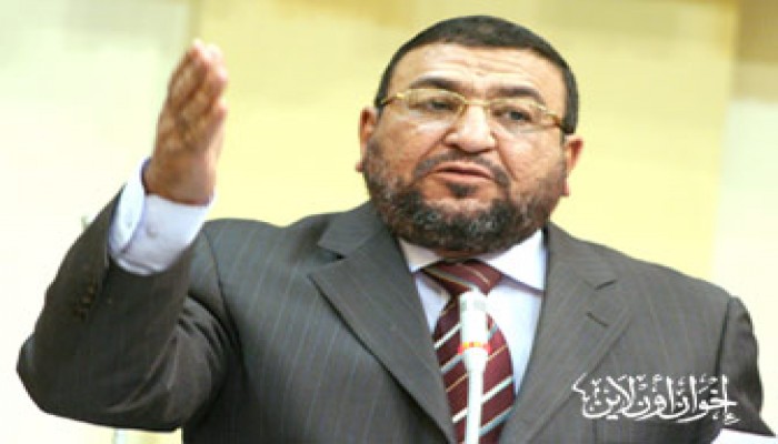 النائب أكرم الشاعر يتلقَّى تهديدًا بالقتل إذا انتقل المخلوع إلى طره