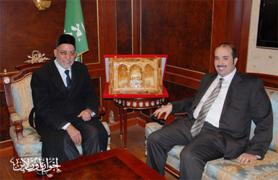 المرشد العام يستقبل سفير البحرين