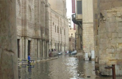 غرق شارع "المعز".. تراث مصر في خطر