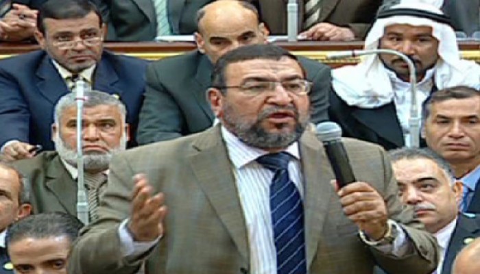 مجلس الشعب يبكي شهداء الثورة