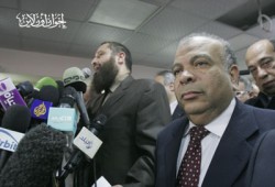 سياسيون يشيدون بالتوافق حول هيئة مكتب برلمان الثورة