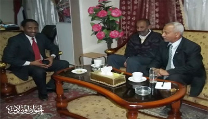 الإخوان و"الحرية والعدالة" بأسوان يهنئان قنصل السودان