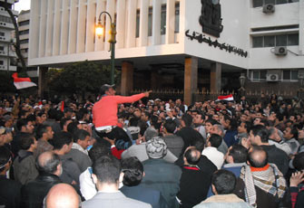 المسكوت عنه في الاعتصام!!