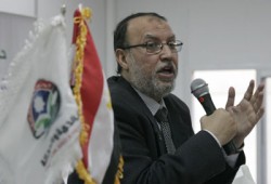 د. العريان: الوفاء للشهداء لن يتم إلا ببناء مؤسسات الدولة