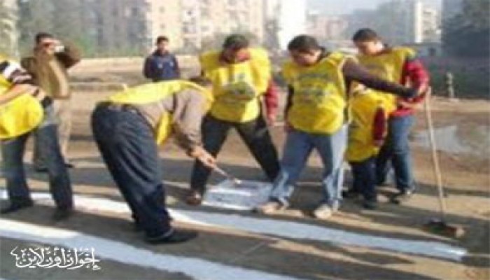 شباب "الحرية والعدالة" يقودون حملة لتجميل شوارع كفر الشيخ