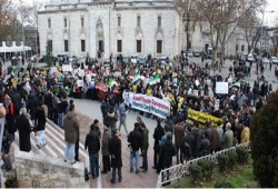 يوم للتضامن مع الشعب السوري في تركيا