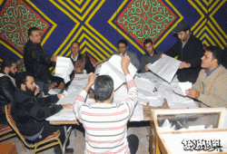 بعد 72 ساعة فرز.. إعادة لمرشحي "الحرية والعدالة" بالدائرة الخامسة