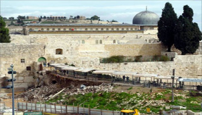 الكيان الصهيوني يواصل استهدافه للأقصى