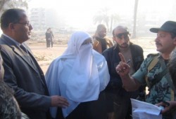 ضابط ببورسعيد يمنع الصحفيين من متابعة الانتخابات