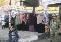 احتشاد الناخبين لليوم الثاني وتأخر فتح لجان بالفيوم