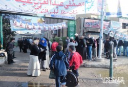 ناخبو "الزيتون" يهتفون ضد تأخير فتح باب التصويت