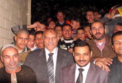 كفر الشيخ.. "دفرية" و"شنو" يستقبلون أبو شعيشع بالحلوى