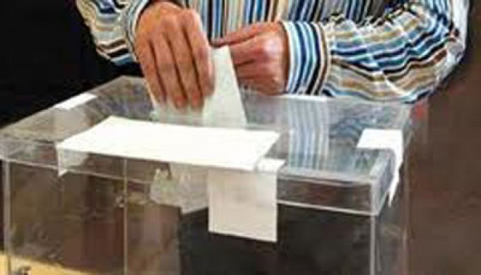 لجنة الانتخابات ترجئ أزمة "السيديهات" إلى بعد العيد