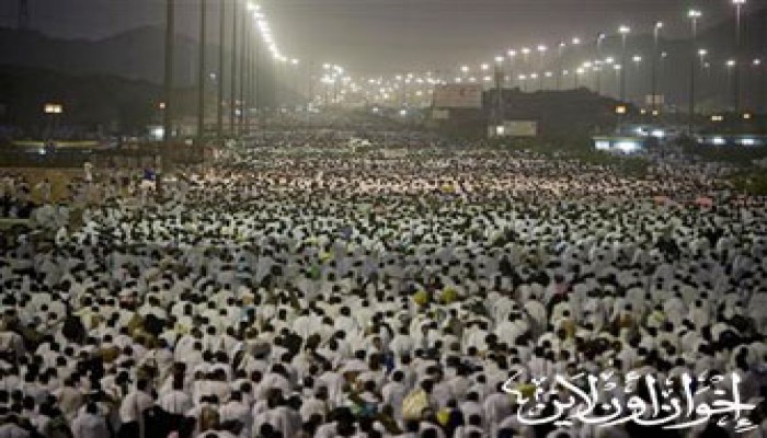 الحجاج في منى لقضاء يوم التروية