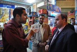 أهالي غرب الإسكندرية يرحِّبون بمرشحي الحرية والعدالة