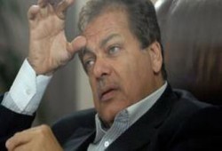 عمال "كليوباترا" يتظاهرون ضد أبو العينين