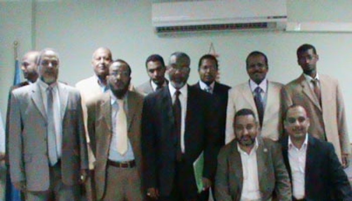 "الحرية والعدالة" يقدم مرشحيه بأسوان