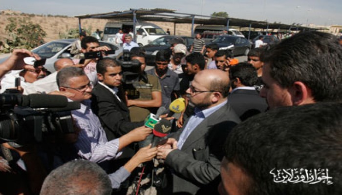 د. موسى أبو مرزوق لـ(إخوان أون لاين): اليوم عيد