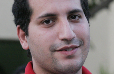 فلتعد الثعابين إلى جحورها