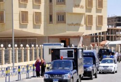 إقبال كبير للمرشحين على مجمع المحاكم بالقاهرة