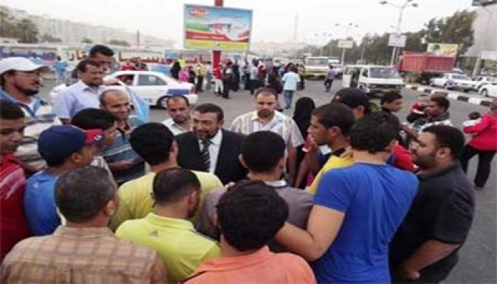 الشاعر يتقدم حملة التعريف بـ"الحرية والعدالة" بمنطقة الاستثمار