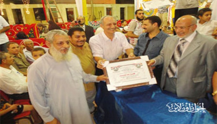 "الحرية والعدالة" يكرم أبطال أكتوبر بالدقهلية والأقصر