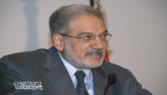 المرشد العام يطمئن على د. السلمي هاتفيًّا