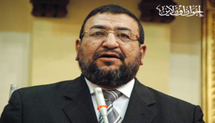 "الحرية والعدالة" يسهم في حل أزمة عمال بورسعيد