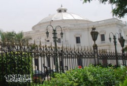 خبراء يحذرون من ضبابية مواعيد الانتخابات