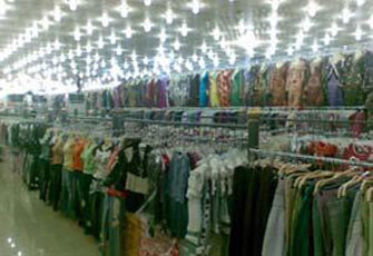 60 شركة ملابس عالمية تقاطع القطن الأوزبكي