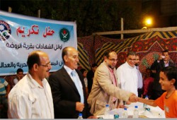 الحرية والعدالة بالمنوفية يكرم متفوقي "الروضة"
