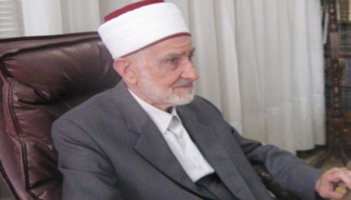 الأسد يدفع سوريا لحرب طائفية لتبرير قمع الثوار