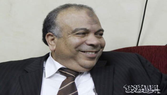 الكتاتني يدعو إلى الاحتشاد في الساحات المفتوحة لصلاة العيد