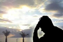 زوجتي أصيبت بمرض خطير.. كيف أتعامل معها؟!