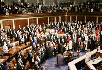 "الشيوخ الأمريكي" يطالب بعقوبات على البنك المركزي الإيراني