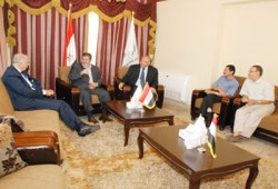 "الحرية والعدالة" يستقبل السفير الفلسطيني بالقاهرة